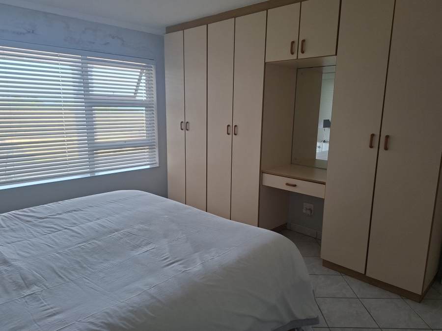 6 Bedroom Property for Sale in Aston Bay Eastern Cape